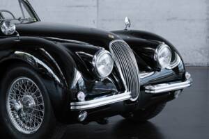 Image 38/47 de Jaguar XK 120 FHC (1954)