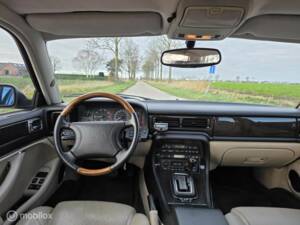 Bild 15/31 von Jaguar XJR 4.0 Supercharged (1997)