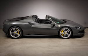 Imagen 6/42 de Ferrari 296 GTS (2024)