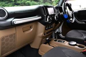 Afbeelding 32/50 van Jeep Grand Cherokee 6.4 V8 SRT (2014)