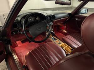 Image 8/16 of Mercedes-Benz 560 SL (1988)