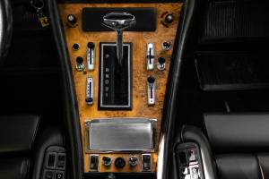 Image 25/32 of Ferrari 400 GT (1977)