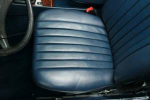 Image 12/30 of Mercedes-Benz 380 SL (1985)