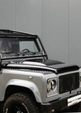 Image 16/56 of Land Rover 90 (1990)