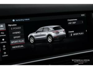 Image 23/37 of Porsche Cayenne E-Hybrid (2018)