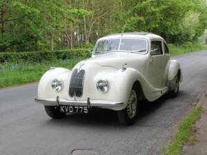 Image 3/18 of Bristol 400 (1948)