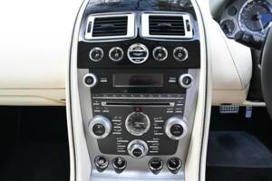 Bild 31/49 von Aston Martin DB 9 (2013)
