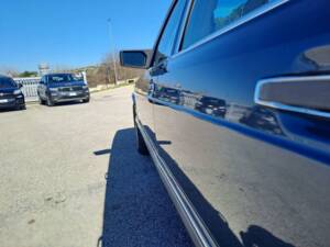Image 25/50 of Mercedes-Benz 300 SE (1990)