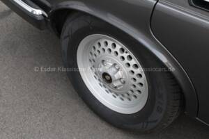 Immagine 39/46 di Jaguar XJ 12 (1986)