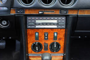 Bild 49/50 von Mercedes-Benz 280 SL (1984)