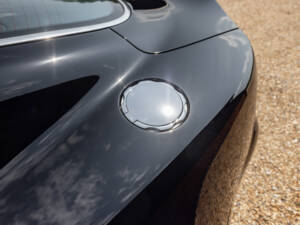 Image 26/56 of Aston Martin V12 Vanquish S (2005)