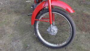 Immagine 28/41 di Moto Guzzi Motoleggera 65 (1952)