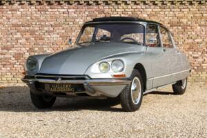 Bild 11/50 von Citroën DS 20 (1974)