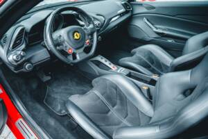 Image 55/56 of Ferrari 488 GTB (2020)
