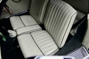 Afbeelding 43/50 van Aston Martin DB 2&#x2F;4 Mk II (1955)