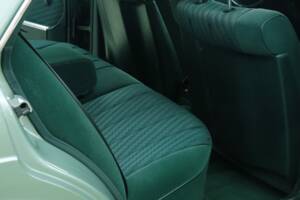 Bild 28/50 von Mercedes-Benz 300 SE (1986)