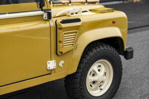 Image 36/39 of Land Rover Defender 90 Td5 (1998)