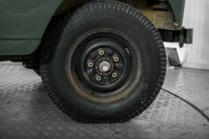 Image 41/50 of Land Rover 109 (1978)