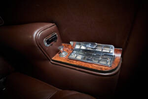 Image 71/99 de Rolls-Royce Corniche I (1979)