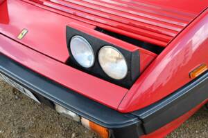 Image 17/50 of Ferrari Mondial 8 (1981)