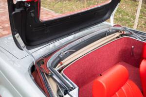 Image 11/20 de Mercedes-Benz 230 SL (1965)