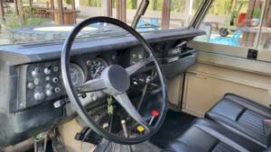 Bild 19/39 von Land Rover 88 (1981)