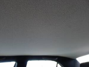 Image 16/33 of Mercedes-Benz E 230 (1995)