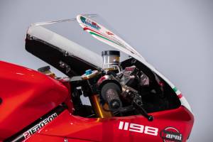 Image 31/50 of Ducati DUMMY (2010)