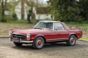 Image 7/18 of Mercedes-Benz 280 SL (1970)