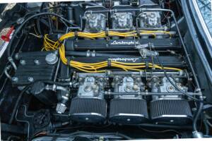 Bild 29/50 von Lamborghini Espada 400 GT (1973)