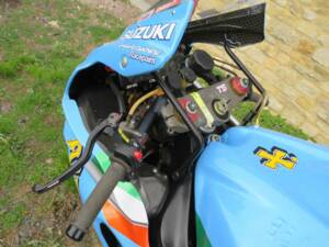 Imagen 9/39 de Suzuki DUMMY (2008)