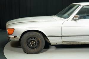 Image 5/8 de Mercedes-Benz 280 SLC (1978)