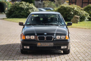 Immagine 7/44 di BMW 328i Touring (1997)