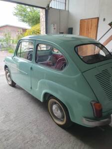 Image 4/8 de FIAT 600 D (1961)