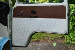 Bild 10/50 von Volkswagen T2b Camper (1976)