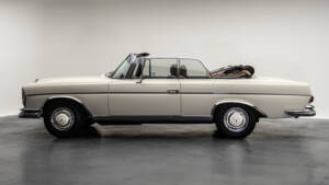 Bild 1/11 von Mercedes-Benz 220 SE b (1963)