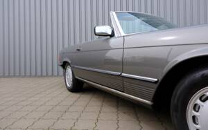 Image 26/97 de Mercedes-Benz 560 SL (1987)
