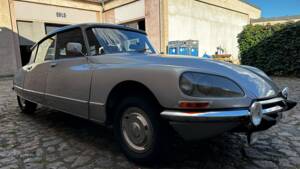 Image 10/67 de Citroën DS 23 Pallas IE (1973)