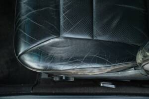 Image 48/50 of Mercedes-Benz 300 CE-24 (1991)
