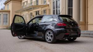 Image 25/60 of Alfa Romeo 147 3.2 GTA (2003)