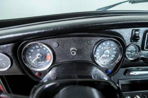 Bild 17/50 von MG MGB GT V8 (1976)