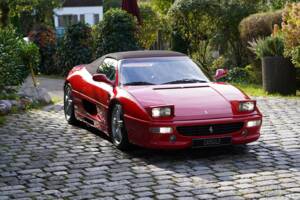 Bild 1/12 von Ferrari F 355 Spider (1997)