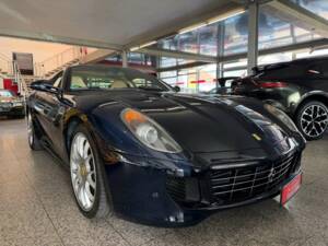 Bild 33/40 von Ferrari 599 GTB (2009)