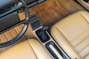 Bild 13/34 von Porsche 911 Carrera 4 (1991)