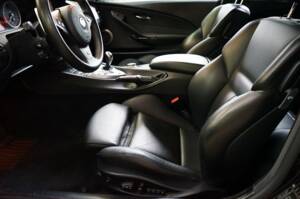 Bild 24/34 von BMW M6 (2008)