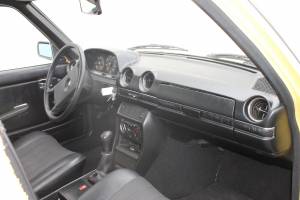 Image 7/10 of Mercedes-Benz 200 D (1982)