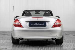 Image 13/50 of Mercedes-Benz SLK 200 Kompressor (2004)