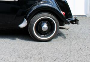 Image 20/50 of Citroën Traction Avant 11 Familiale (1955)