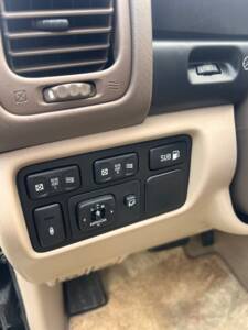 Image 17/32 of Lexus LX 470 (2003)
