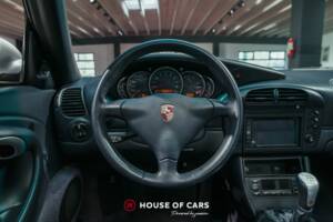 Bild 15/22 von Porsche 911 Carrera 4S (2002)